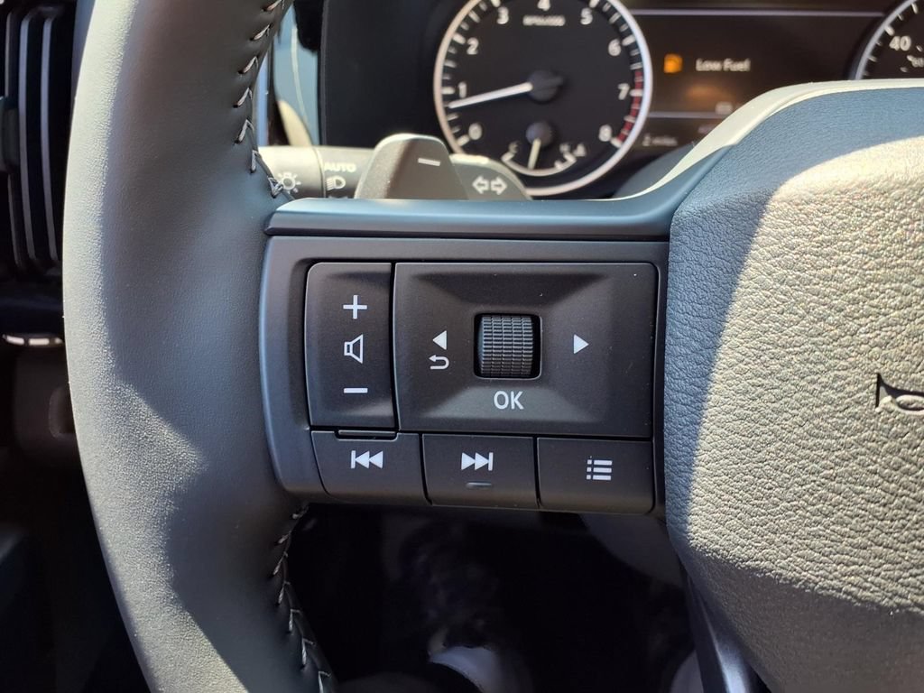 New 2026 Nissan Pathfinder SV AWD/4WD image 13