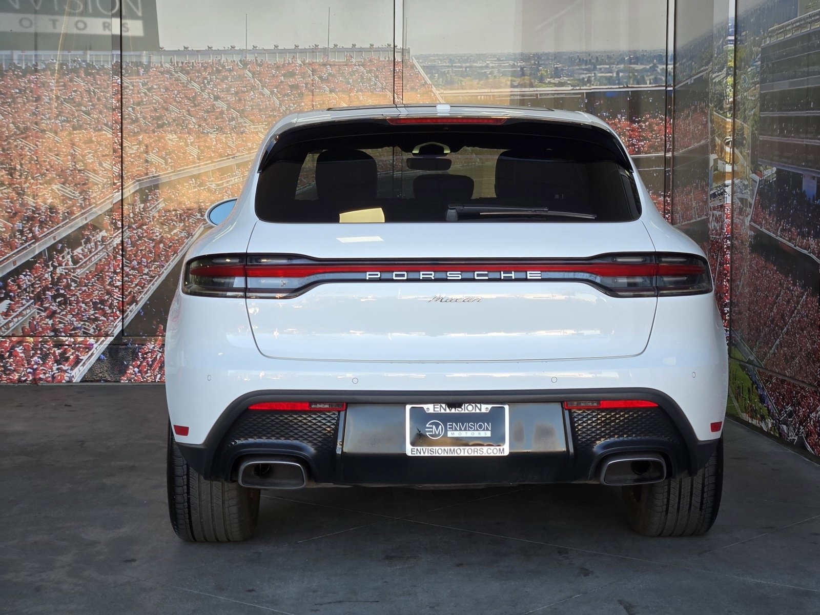 Used 2024 Porsche Macan image 7