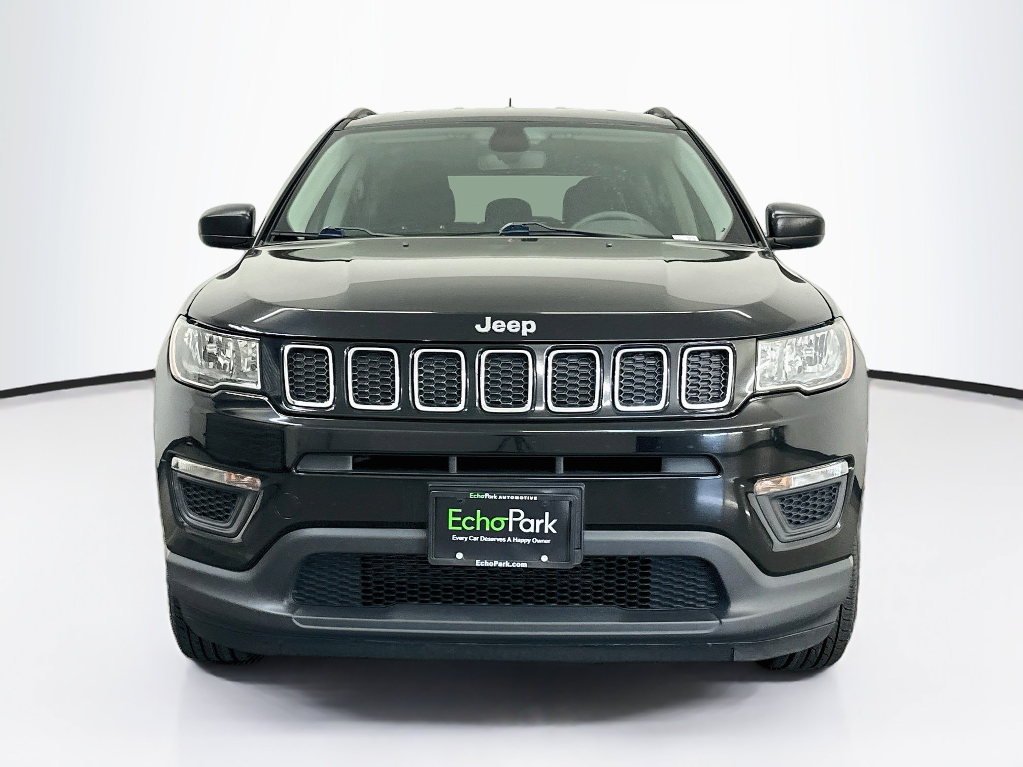 Used 2019 Jeep Compass Sport AWD/4WD image 2