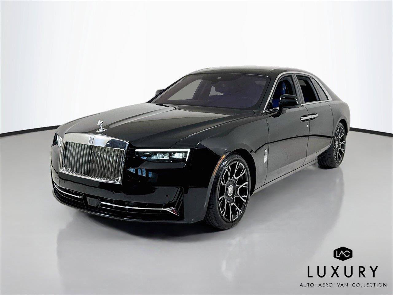 Used 2025 Rolls-Royce Ghost AWD/4WD image 4