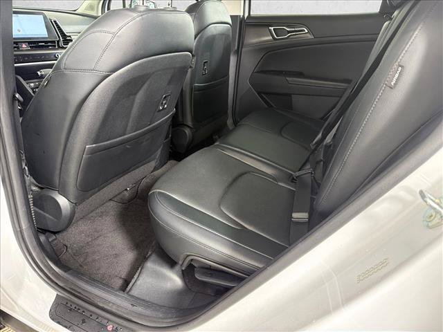 Used 2024 Kia Sportage EX FWD image 21