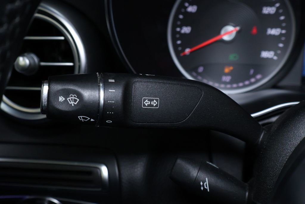 Used 2020 Mercedes-Benz C 300 4MATIC Sedan image 25