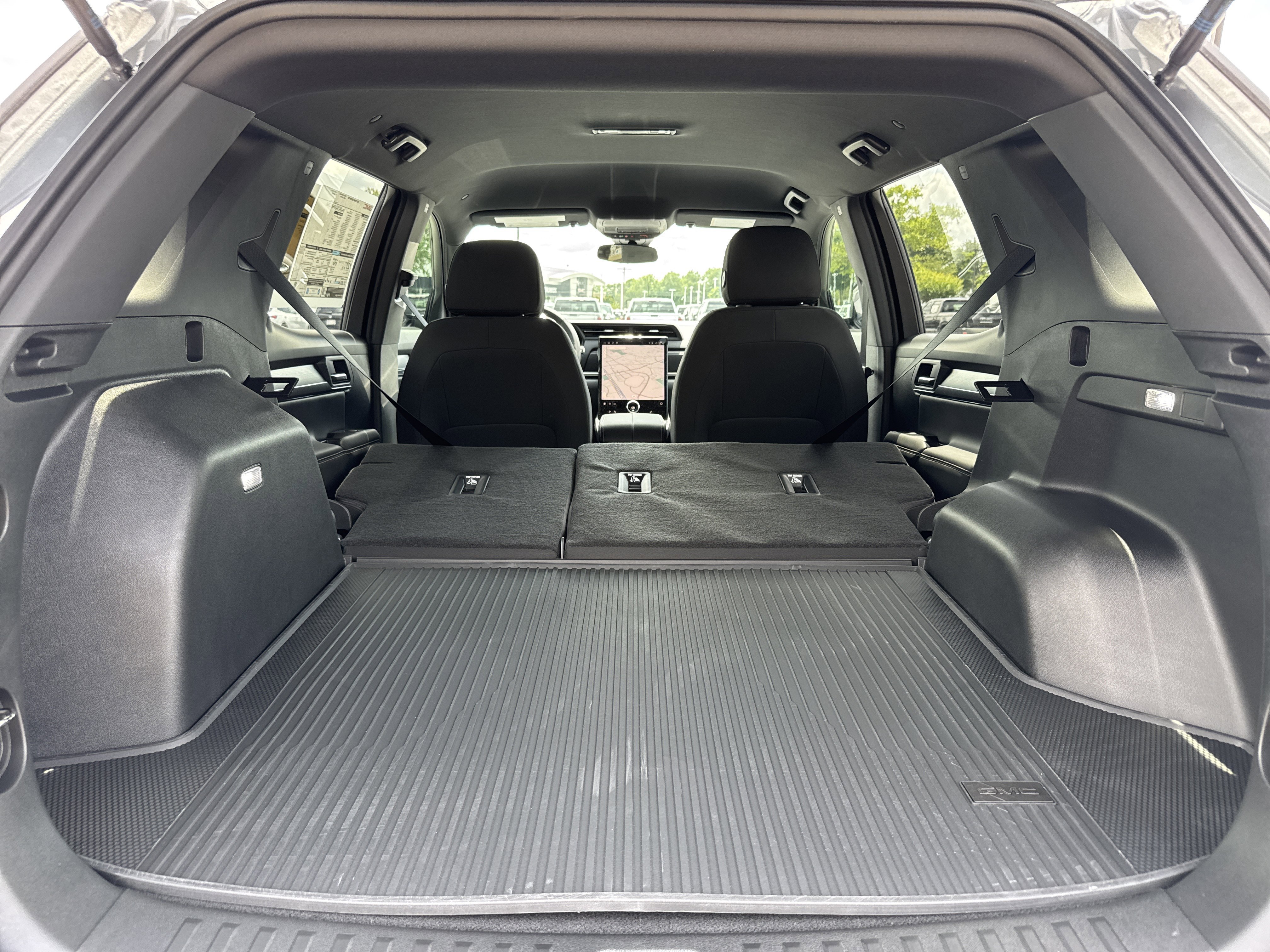 New 2026 GMC Terrain Elevation w/ Black Edition FWD image 32