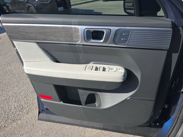 Used 2025 Hyundai Santa Fe Calligraphy image 28