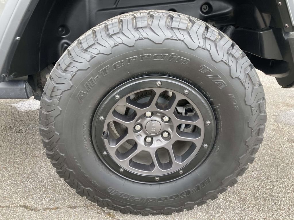 Used 2023 Jeep Wrangler Unlimited Sport image 13