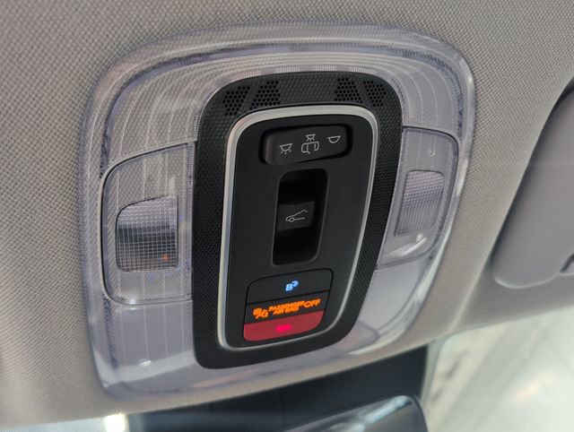 Certified 2025 Hyundai Elantra Limited image 26