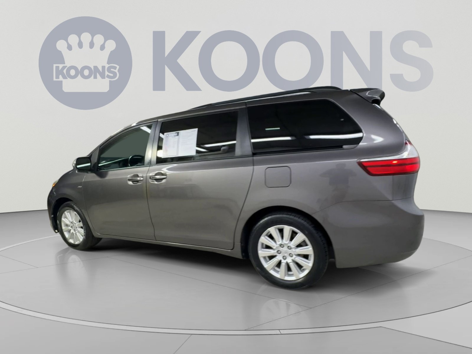 Used 2017 Toyota Sienna Limited Premium AWD/4WD image 8