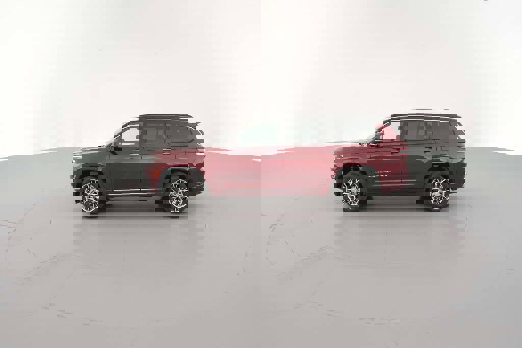 New 2025 Jeep Grand Cherokee L Summit w/ Luxury Tech Group V image 6