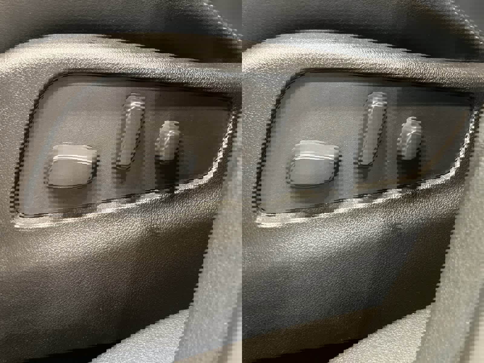 Used 2023 Cadillac XT4 Luxury image 11