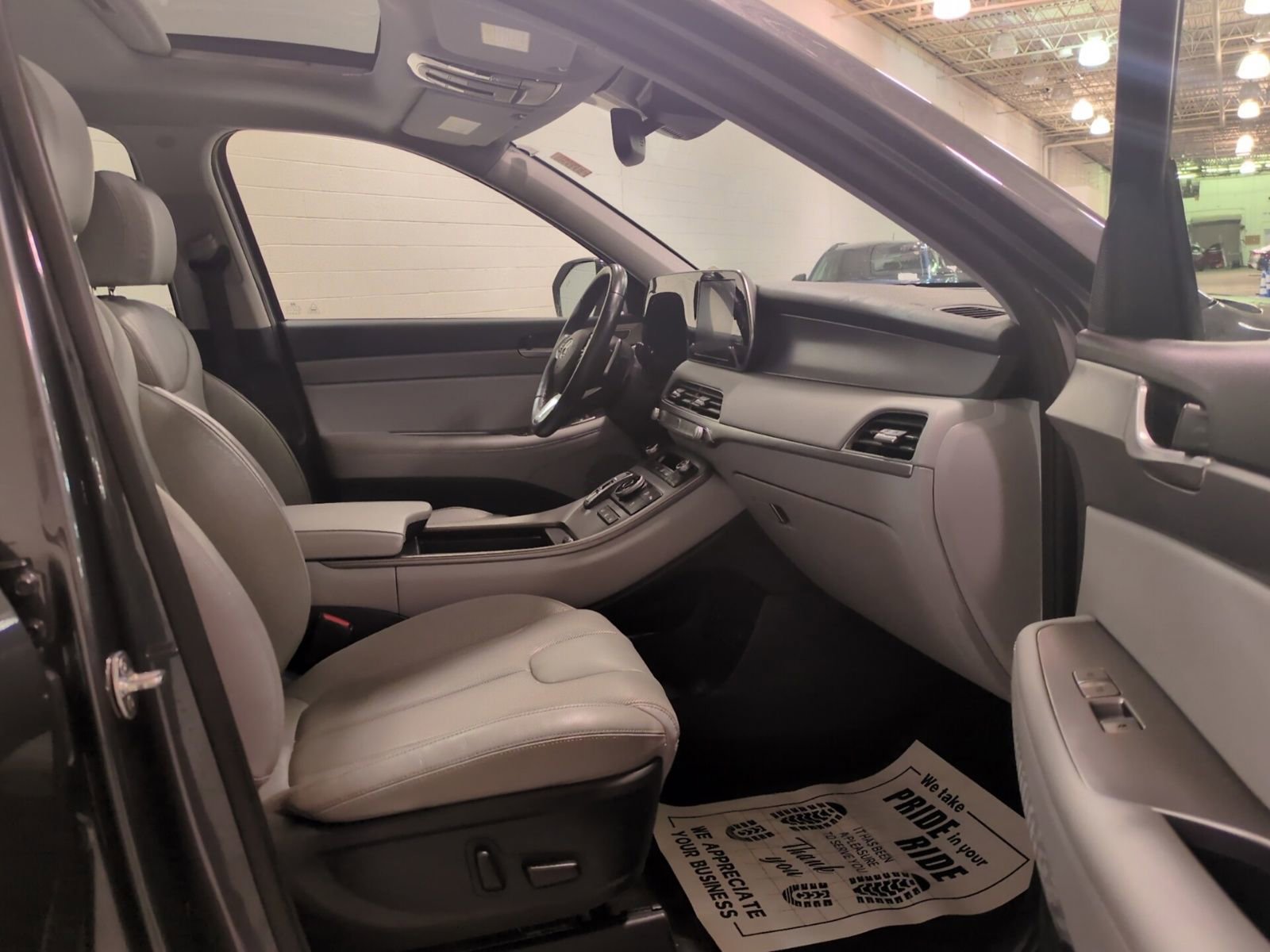 Used 2020 Hyundai Palisade SEL w/ Premium Package image 9