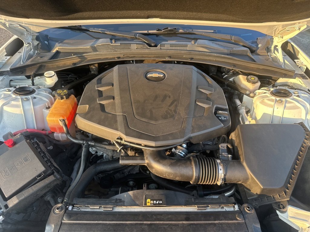 Used 2021 Chevrolet Camaro LT w/ RS Package image 29