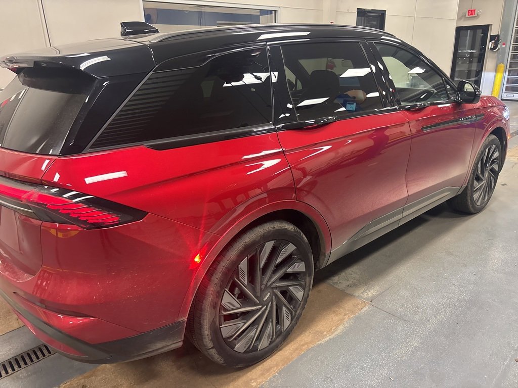 Used 2024 Lincoln Nautilus Reserve w/ Equipment Group 203A image 4