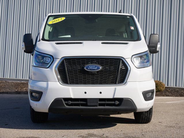 Used 2023 Ford Transit 350 XLT image 3