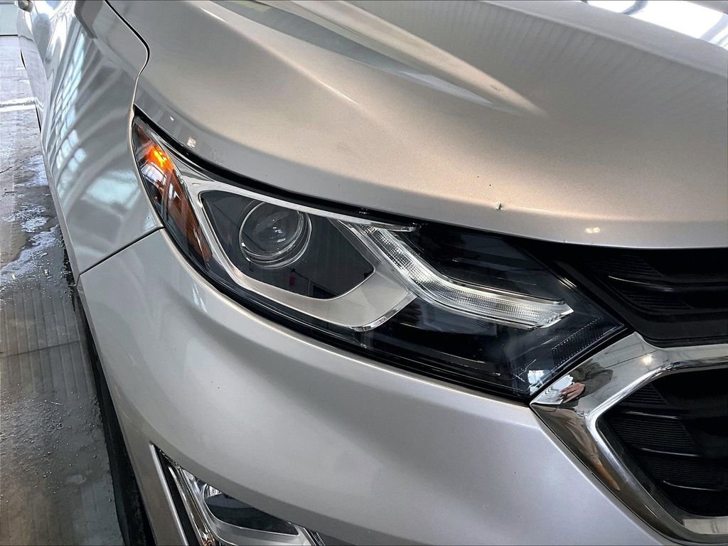 Used 2020 Chevrolet Equinox LT image 32