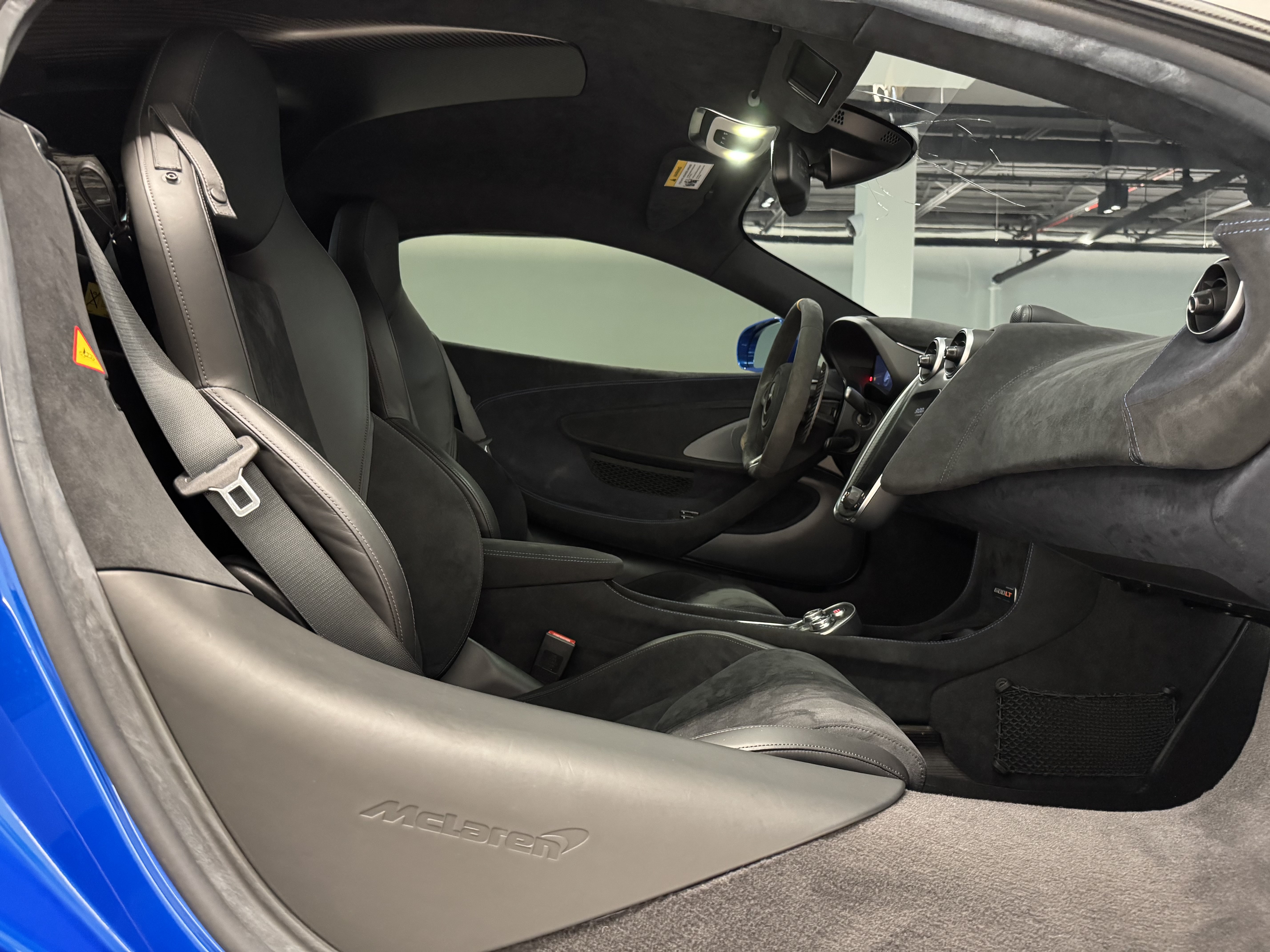 Used 2019 McLaren 600LT RWD image 13