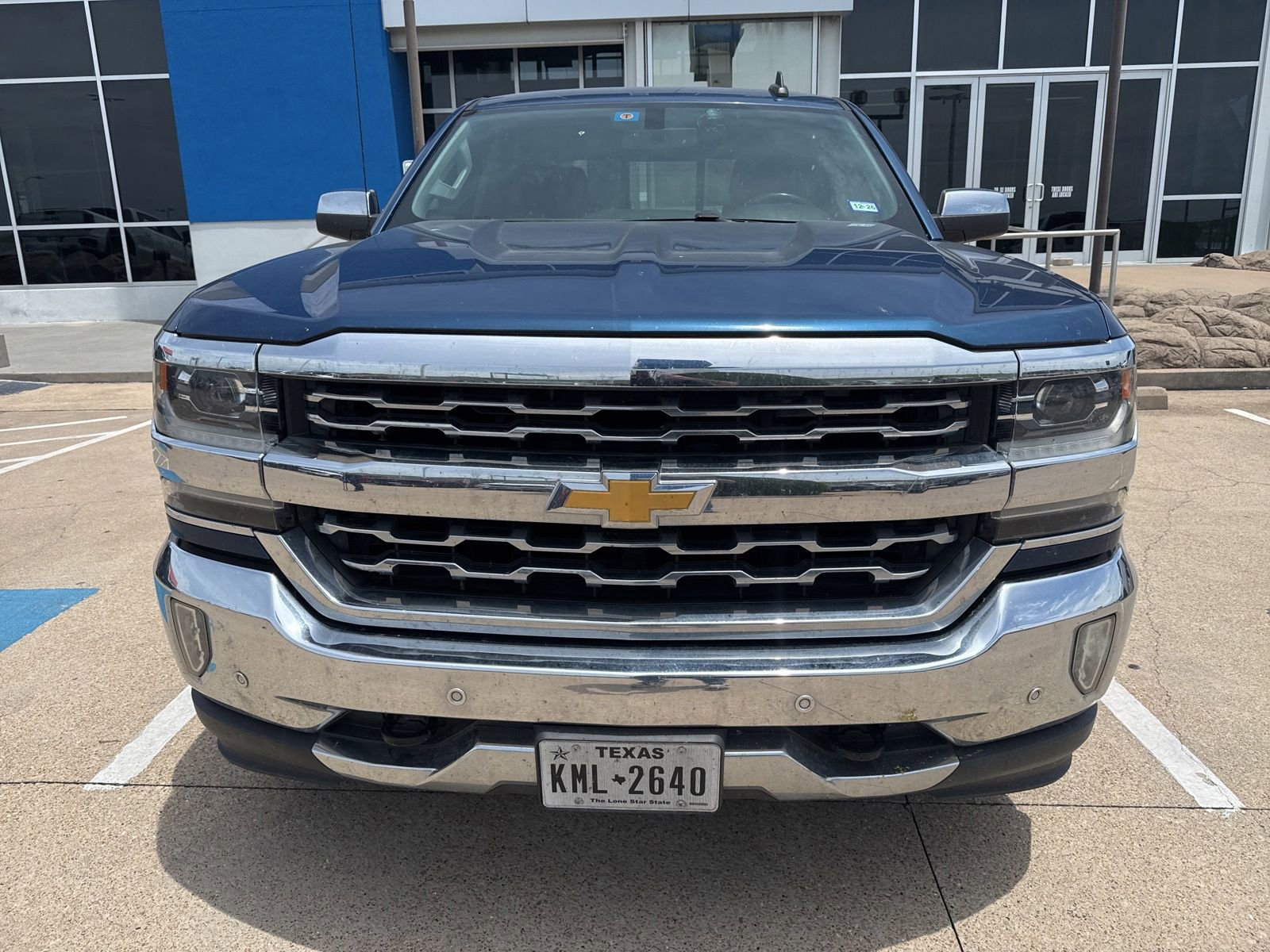 Used 2018 Chevrolet Silverado 1500 LTZ w/ Texas Edition AWD/4WD image 2
