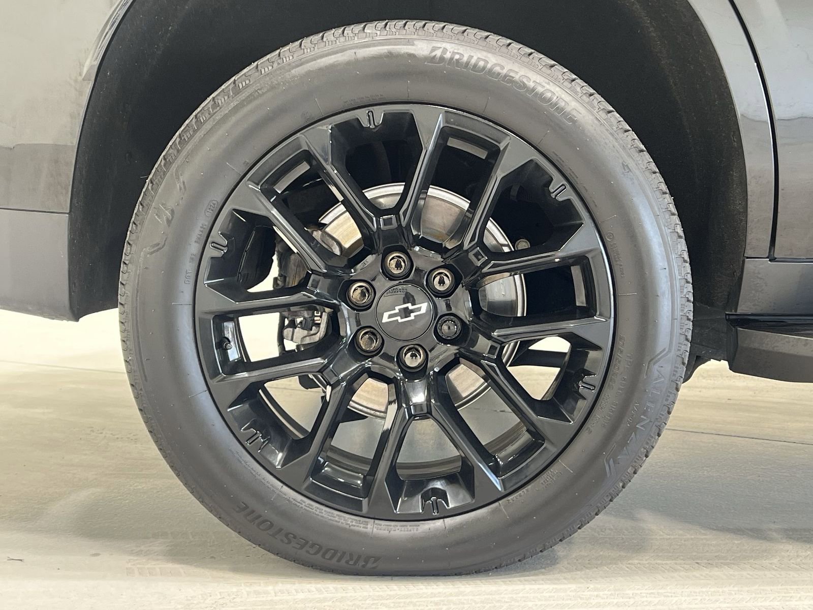 Used 2024 Chevrolet Tahoe High Country image 10