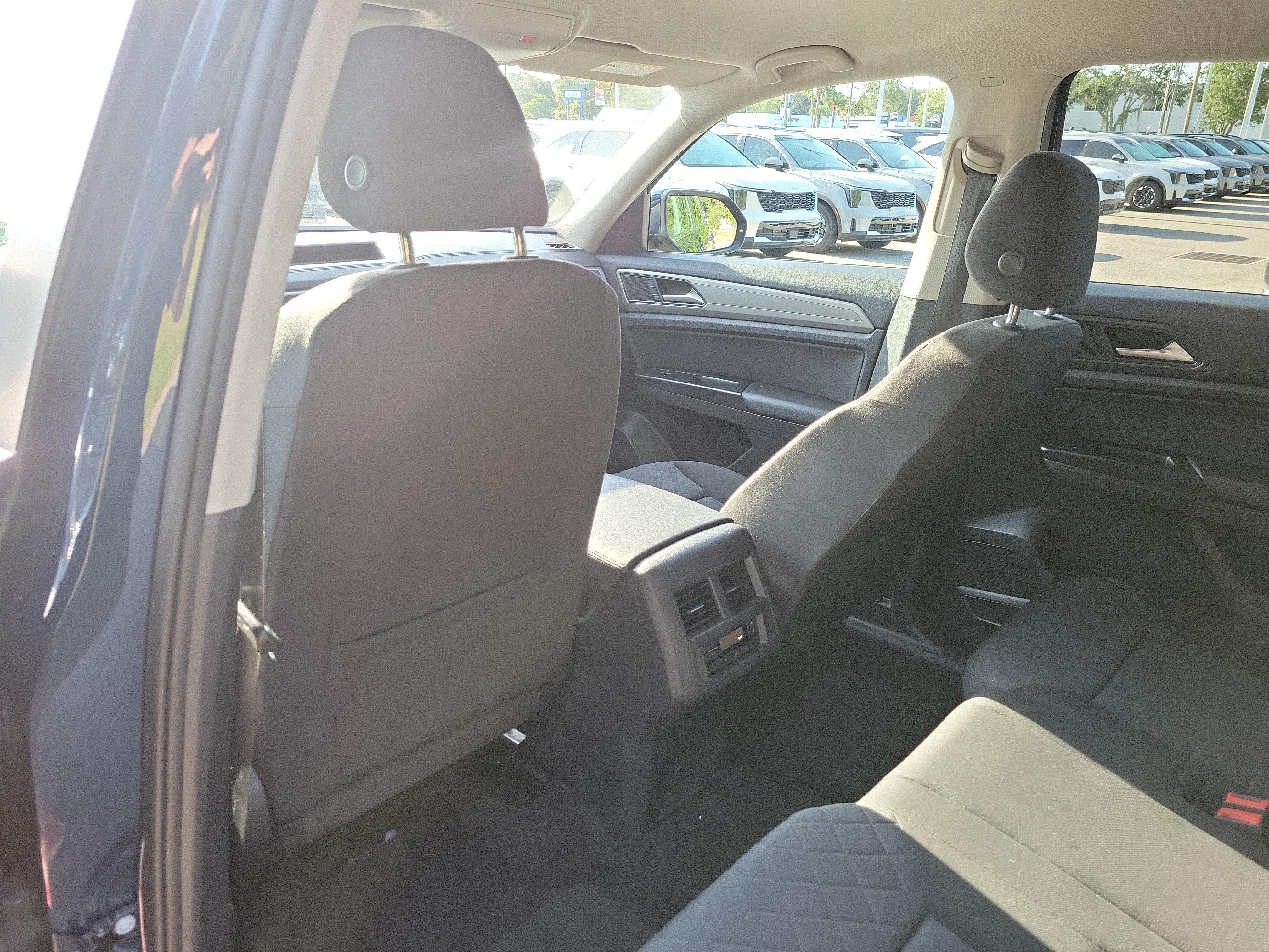 Used 2020 Volkswagen Atlas S FWD image 16