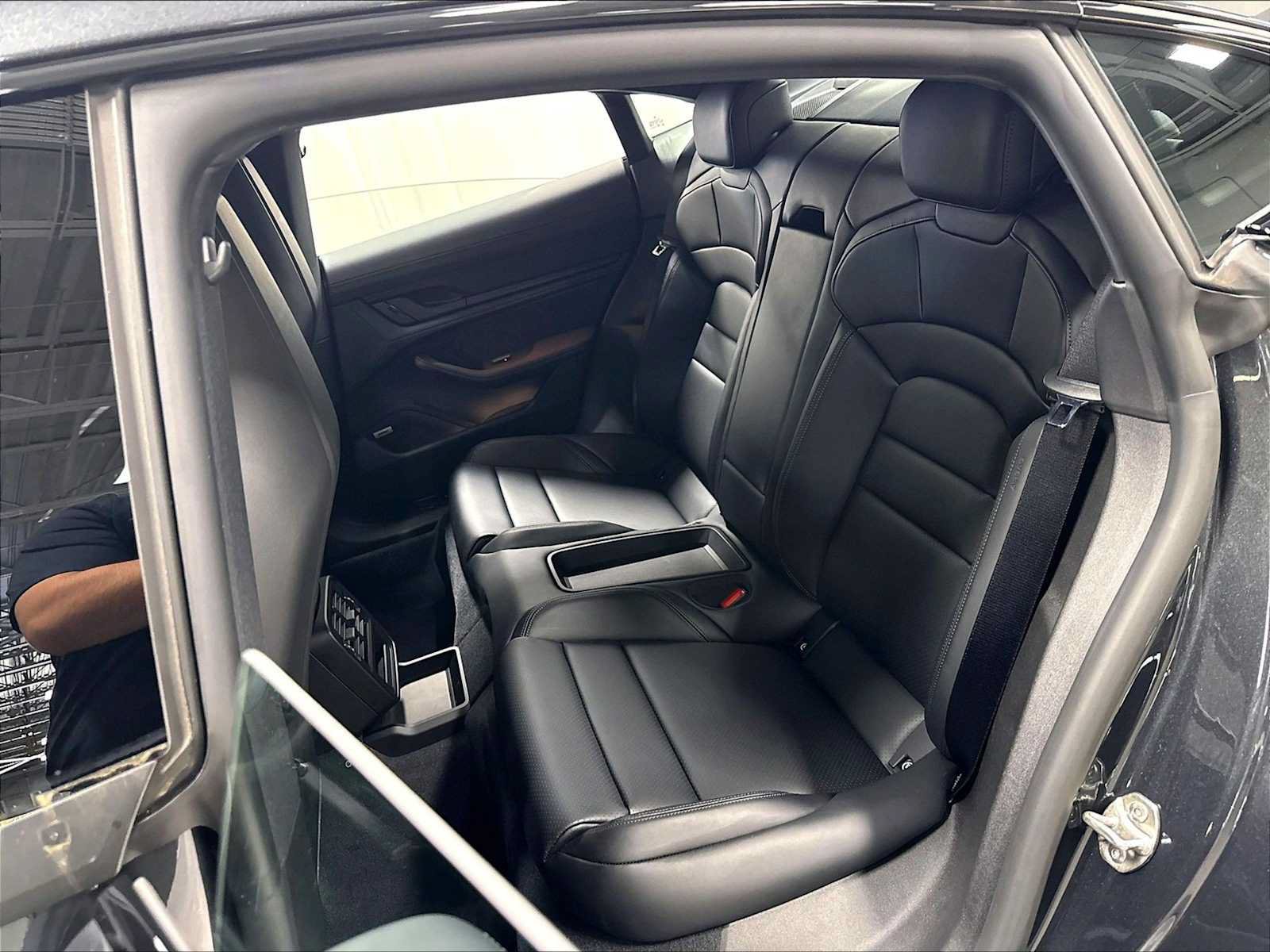 New 2026 Porsche Taycan 4S AWD/4WD image 25