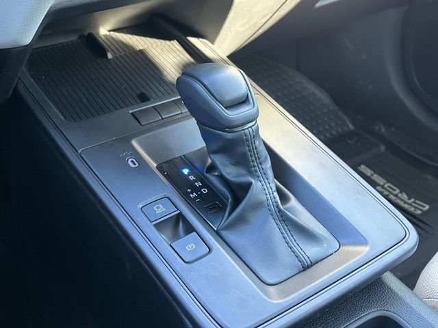 Used 2026 Toyota Corolla Cross L image 32