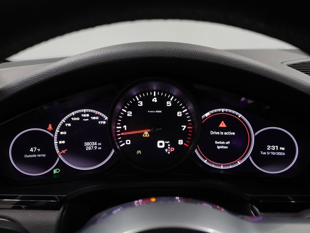 Used 2022 Porsche Cayenne Base image 41