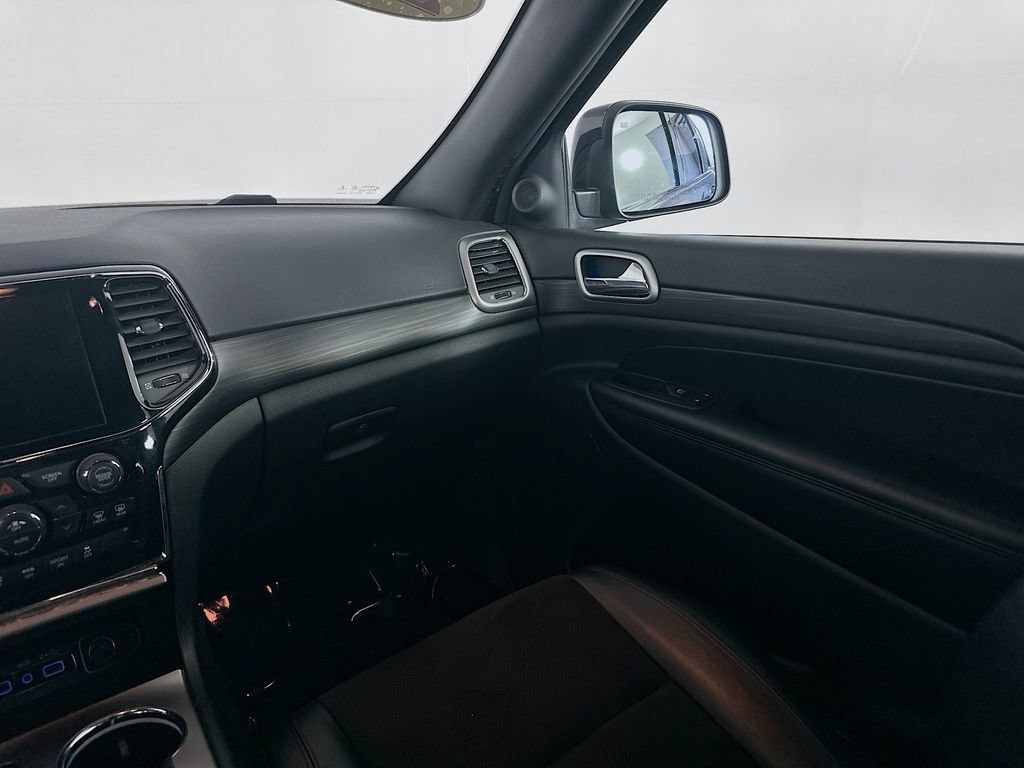 Certified 2019 Jeep Grand Cherokee Altitude AWD/4WD image 33