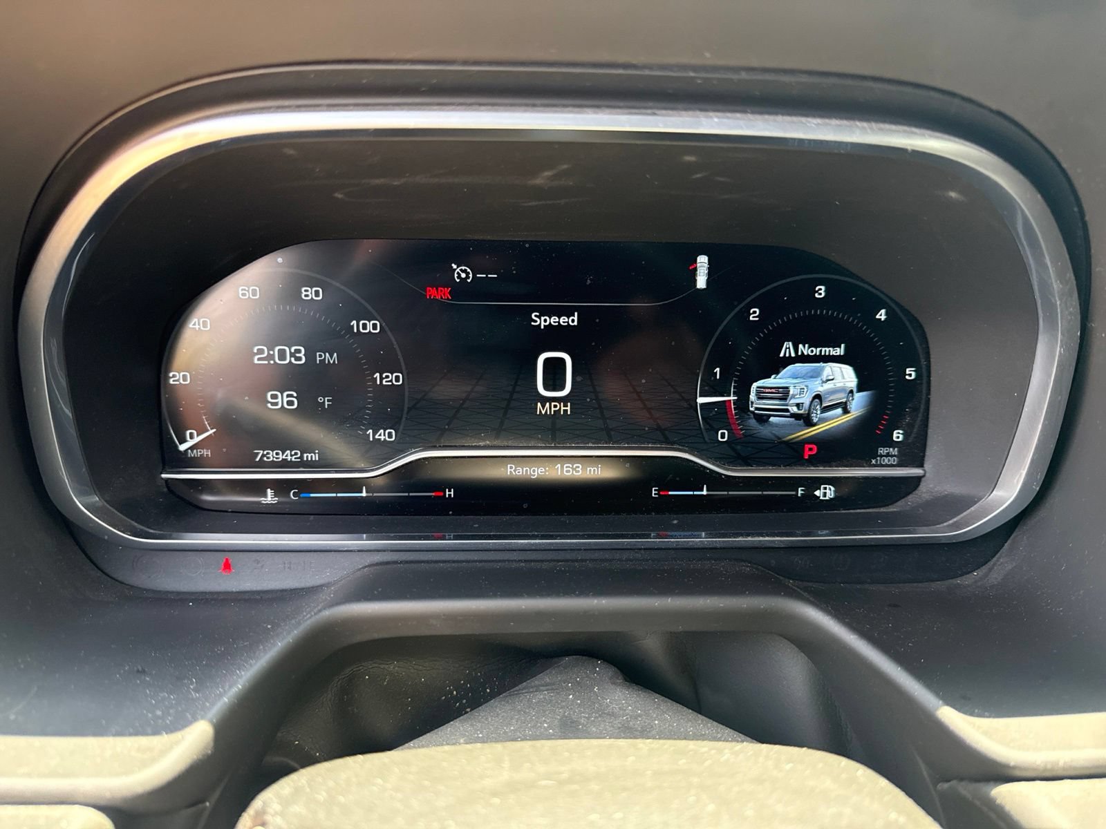 Used 2023 GMC Yukon SLT w/ SLT Luxury Package RWD image 23