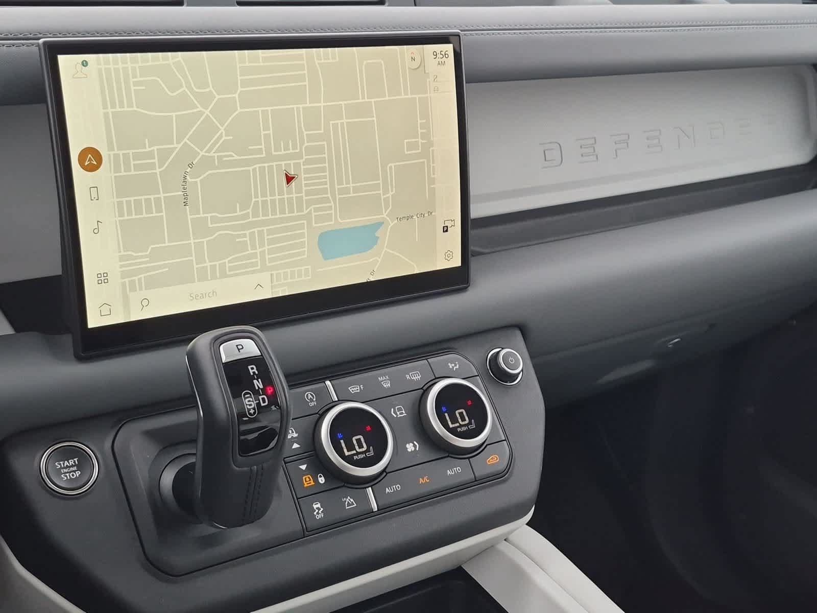 Used 2025 Land Rover Defender 110 X-Dynamic SE AWD/4WD image 30