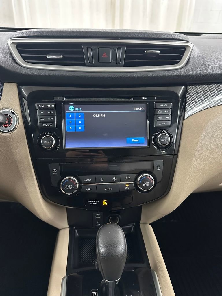 Used 2016 Nissan Rogue SL w/ SL Premium Package image 21