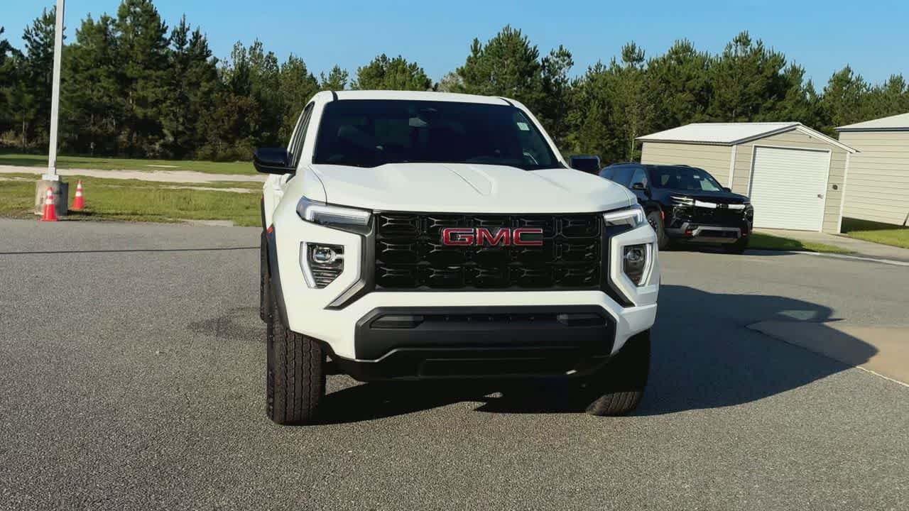 New 2026 GMC Canyon Elevation RWD image 3