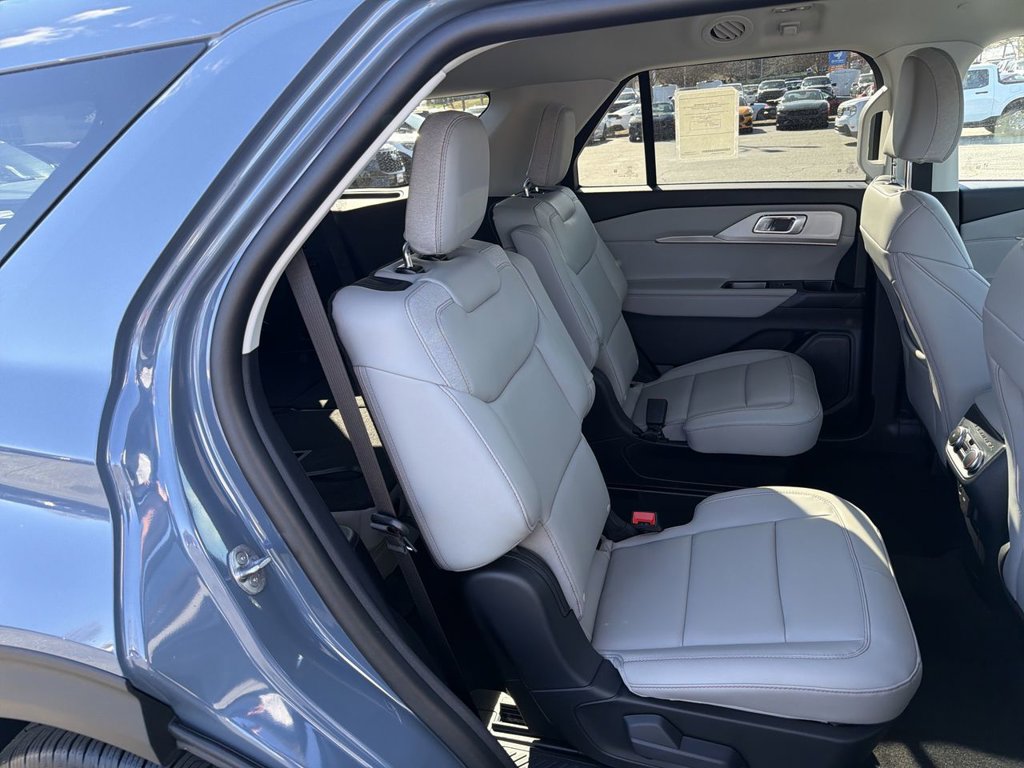 New 2026 Ford Explorer Active w/ Active Comfort Package RWD image 28