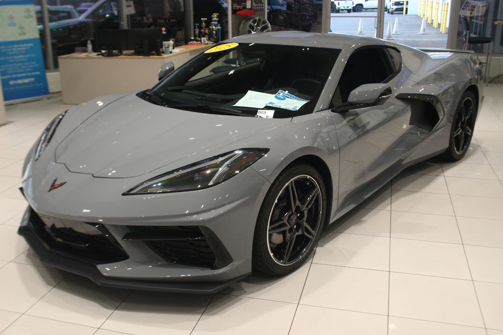 Used 2025 Chevrolet Corvette Stingray Coupe w/ Battery Protection Package video 3