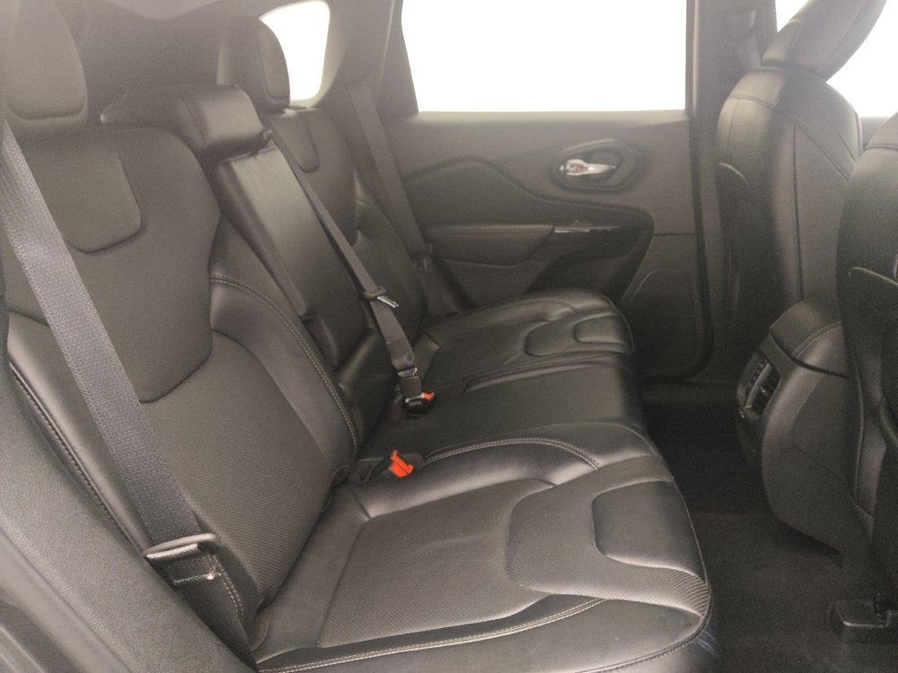 Used 2023 Jeep Cherokee Altitude Lux image 19