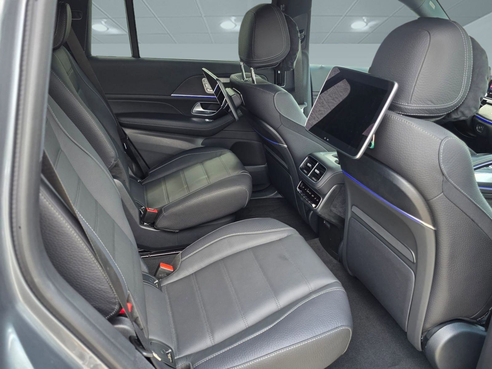 New 2026 Mercedes-Benz GLS 580 4MATIC image 21