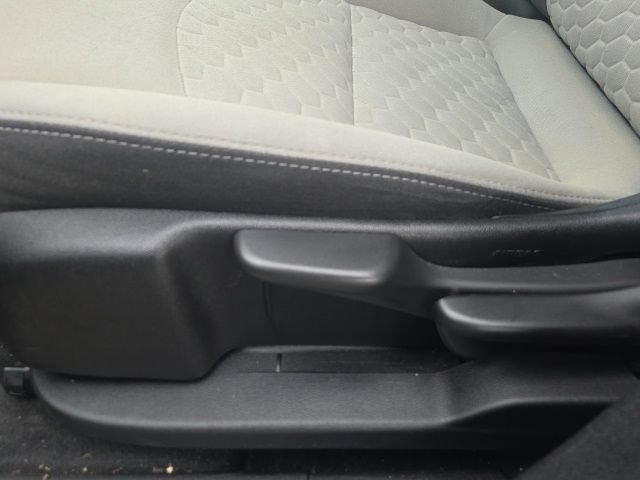 Used 2018 Chevrolet Equinox LS FWD image 24