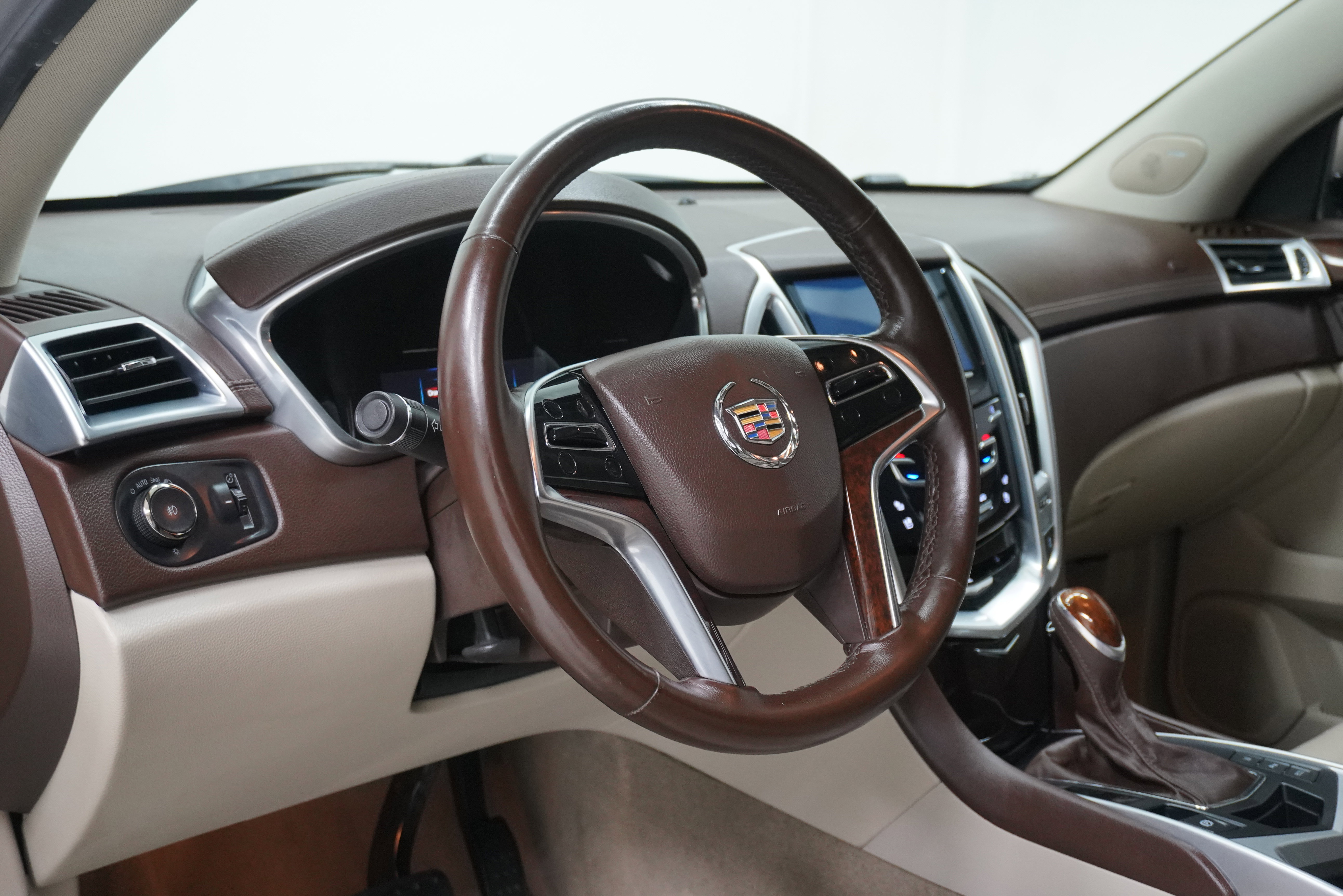 Used 2014 Cadillac SRX Premium image 9