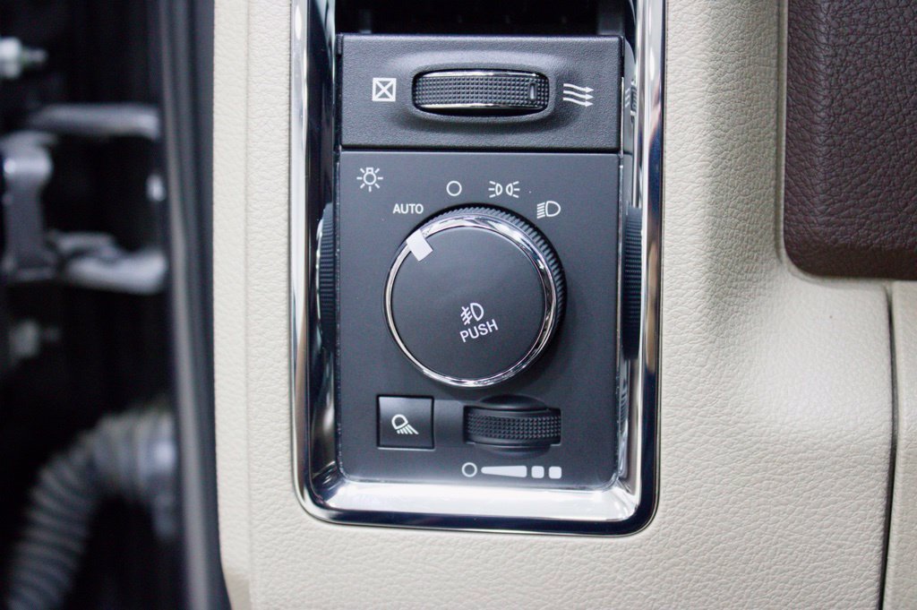 Used 2017 RAM 1500 Laramie Longhorn AWD/4WD image 38