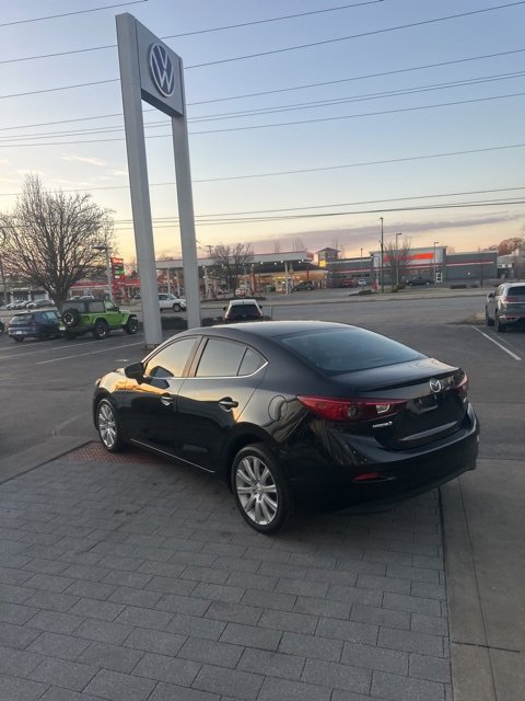Used 2018 MAZDA MAZDA3 Touring image 18