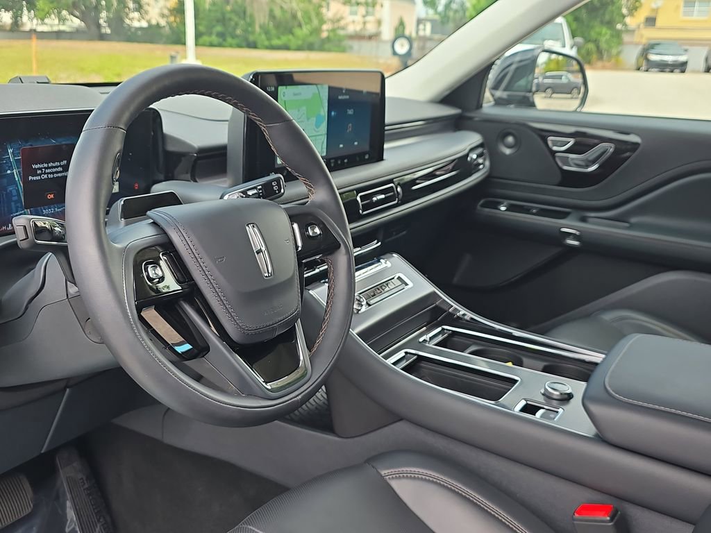 New 2025 Lincoln Aviator 2WD w/ Equipment Group 101A image 25