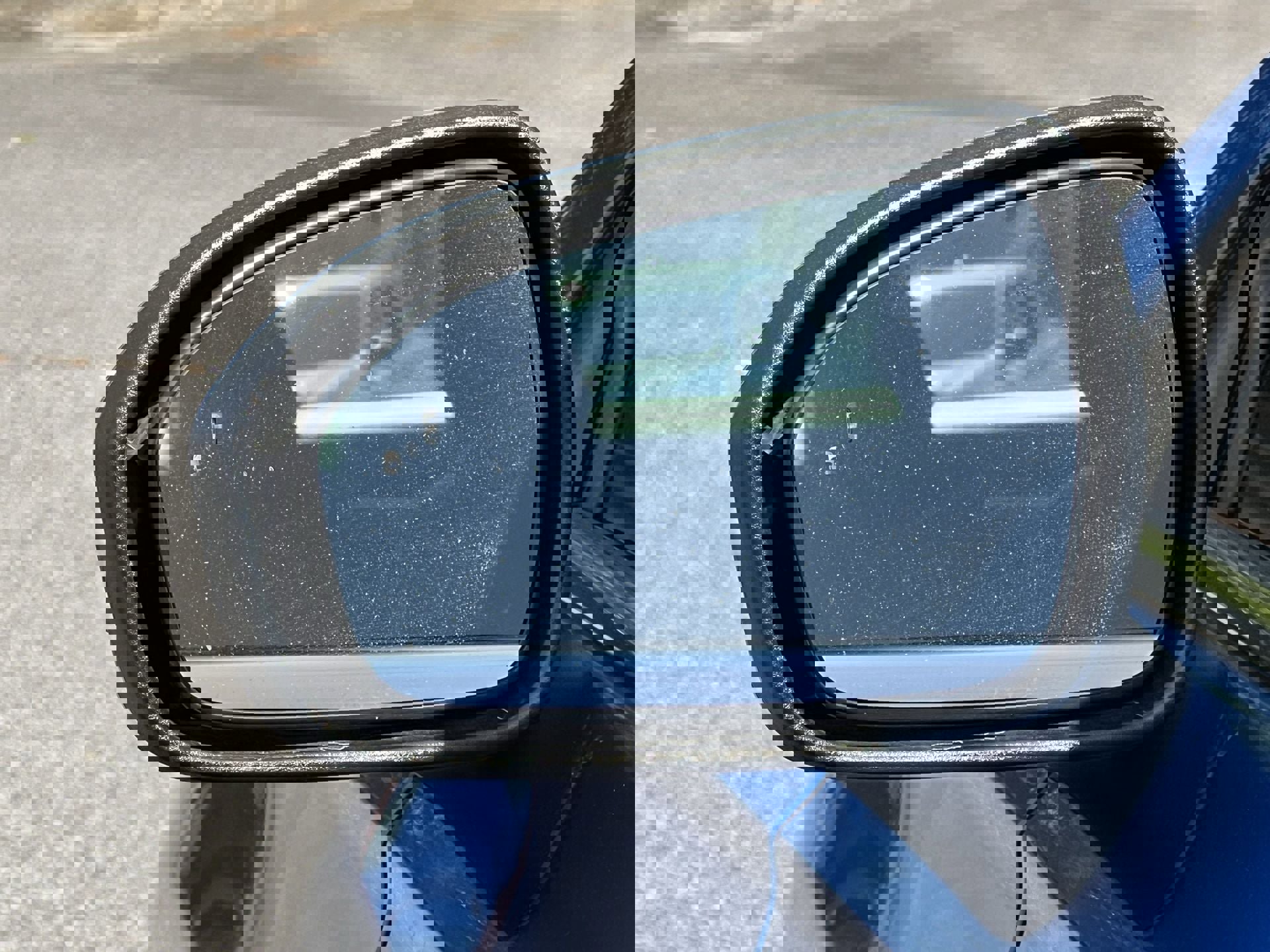 Used 2020 Ford Fusion SE FWD image 27