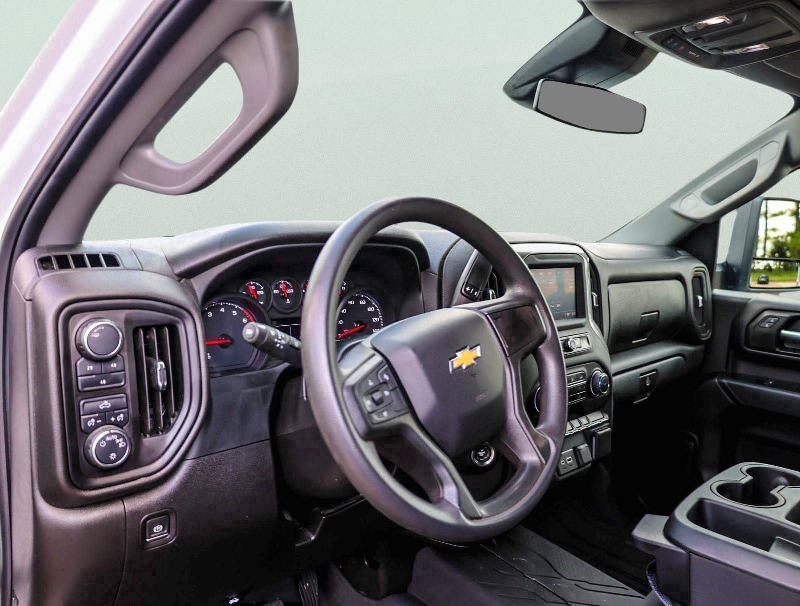 Used 2024 Chevrolet Silverado 2500 Custom w/ Custom Convenience Package AWD/4WD image 17