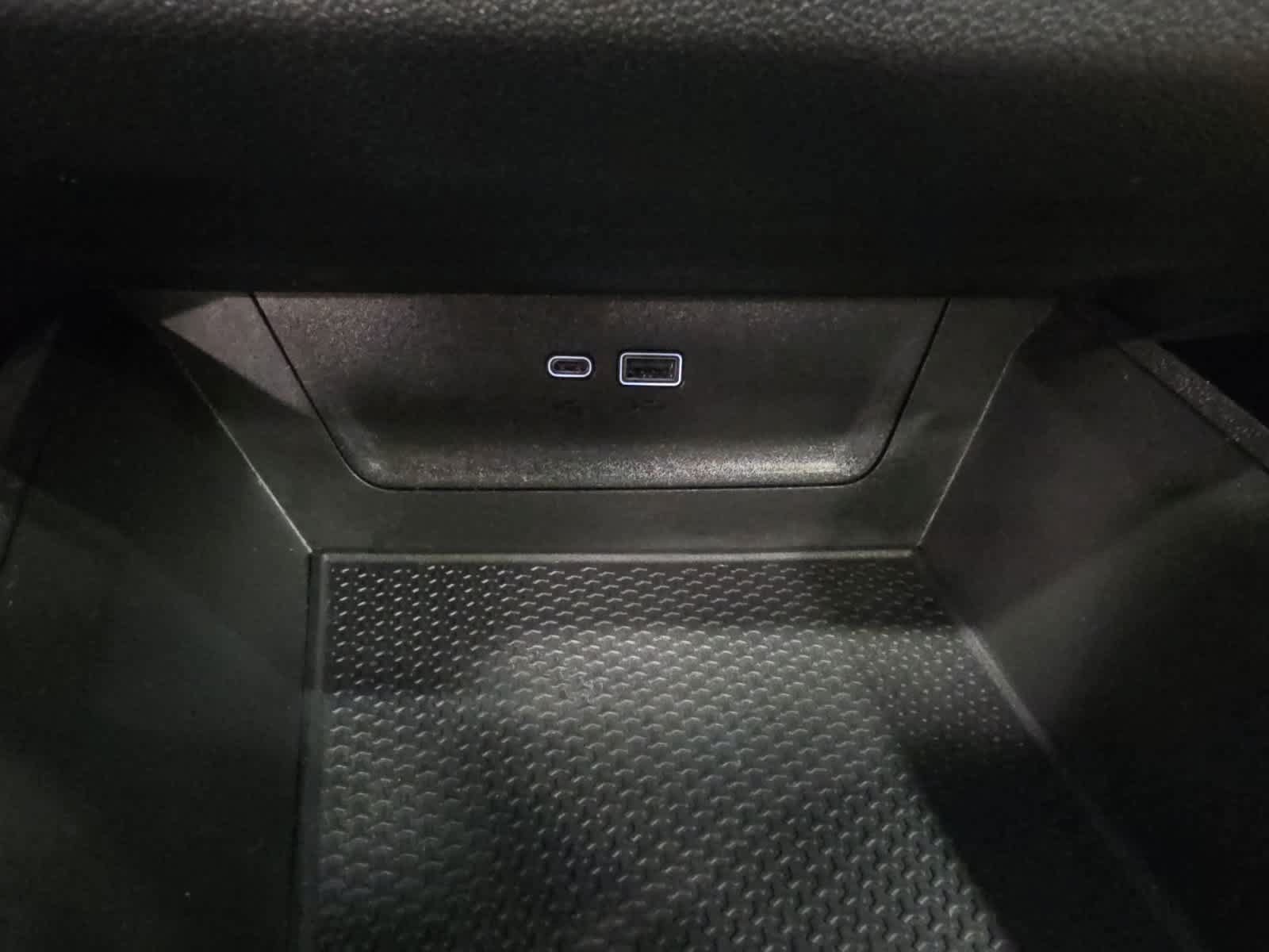 Used 2026 Chevrolet Equinox ACTIV w/ Convenience Package III AWD/4WD image 27