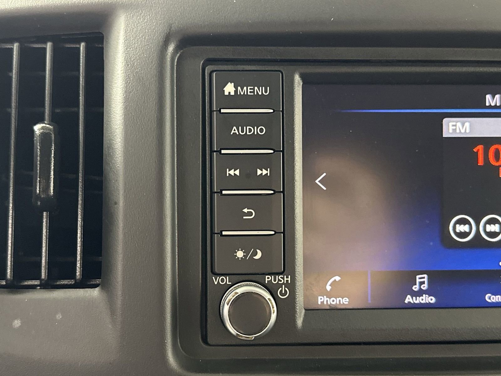 Used 2020 Nissan NV200 SV image 22