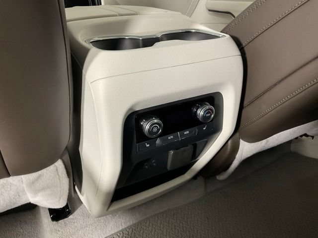Used 2025 GMC Acadia Denali w/ Super Cruise Package FWD image 23