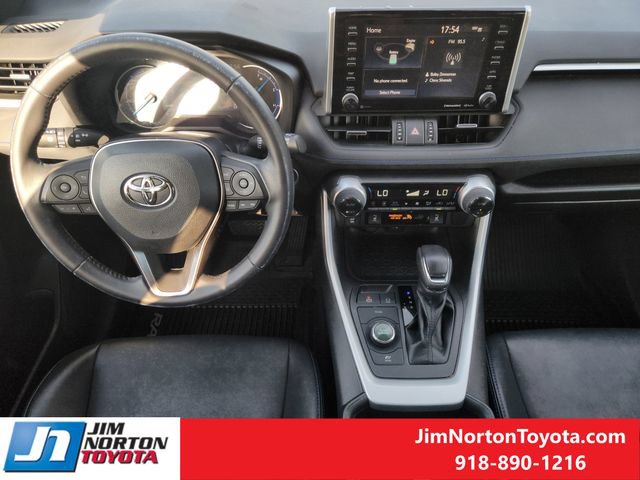 Used 2019 Toyota RAV4 XSE AWD/4WD image 25