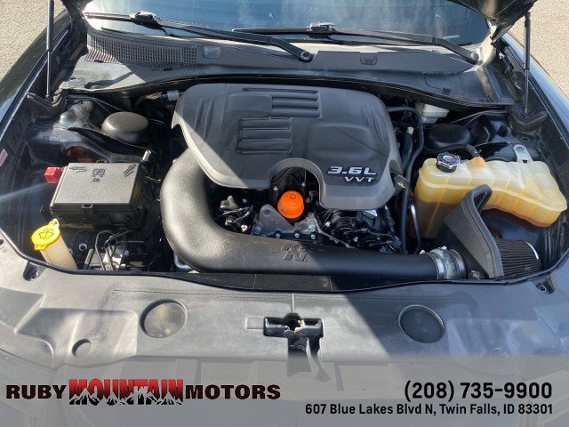 Used 2014 Dodge Charger SXT w/ Sport Appearance Group RWD image 10
