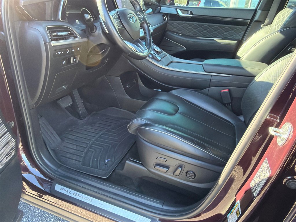 Used 2022 Hyundai Palisade Calligraphy image 9