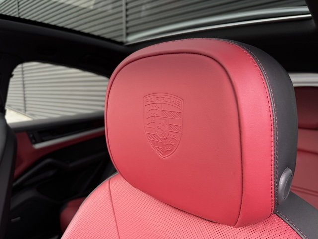 New 2026 Porsche Cayenne E-Hybrid Coupe image 35