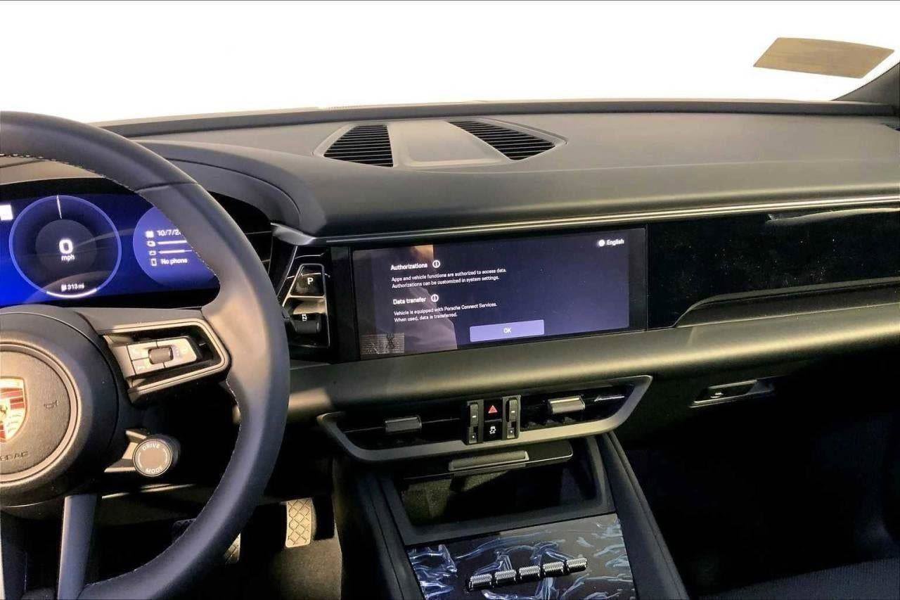 New 2025 Porsche Macan Electric image 74