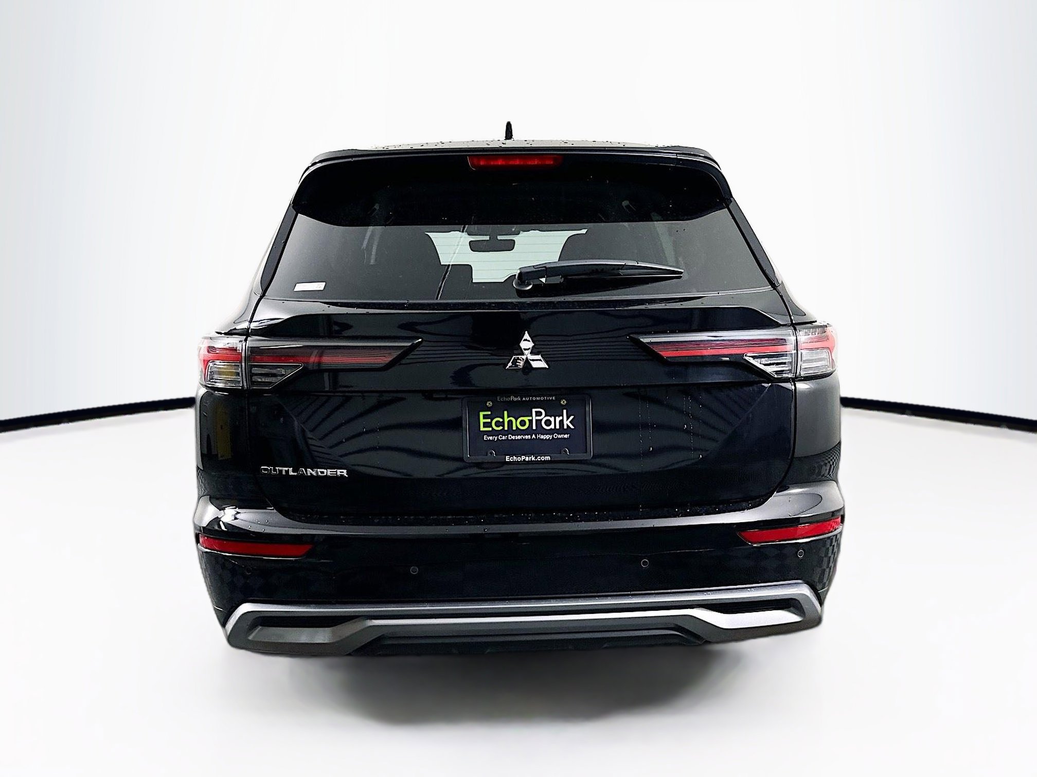 Used 2025 Mitsubishi Outlander SE image 7